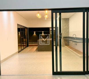 05e4e712-bcd7-4e2c-bc29-66d54e94c92e